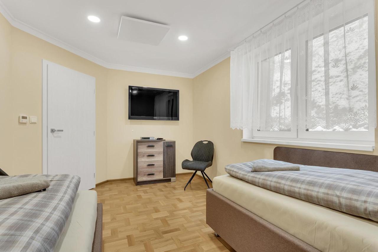 Apartmany Na Vyhledech โลชนา โปด กลิโนฟเซม ภายนอก รูปภาพ